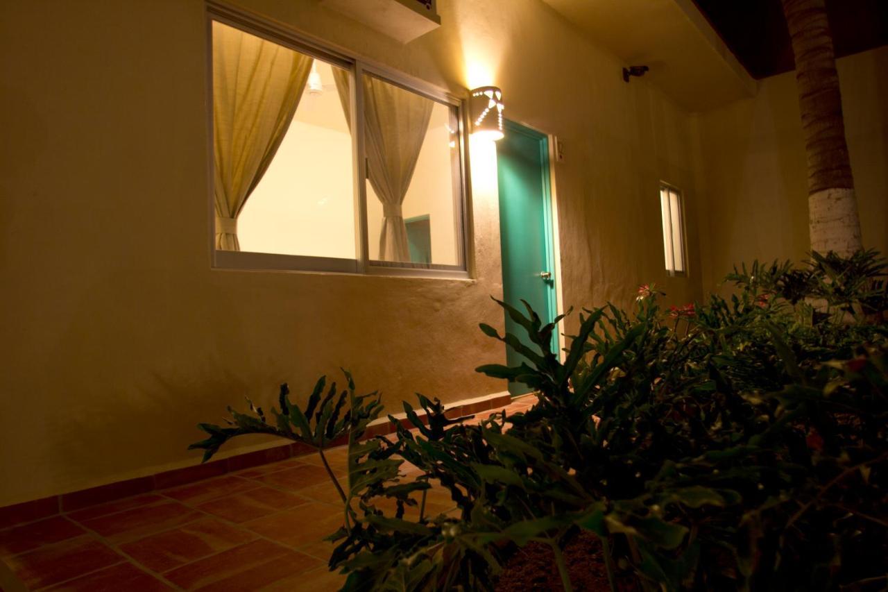 Bungalows Las Arenas 산 파트리시오 멜라케 외부 사진